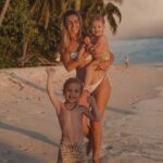 Hillary Vanderosieren Instagram - Créer des souvenirs en famille au Maldives y’a rien de plus beau 🌊🏝️ #collaborationnonremuneree Ayada Maldives