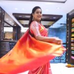 Himaja Instagram – Helloo andharikee..VRK Silks has earned a favourite spot in my list for authentic Kanjivaram sarees Be it Telengana, Andhra Pradesh or Bangalore or Chennau, VRK Silks will cater to your remarkable taste in silk sarees. Be it for the festive or for the wedding, they have the suitable Kanjivaram silk for every occasion.

Visit your nearest store today for your perfect pick. 

#VRKSilks #Kukatpally #Telangana #SilkSaree #Kancheepuran #KanjivaramSaree