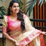 Himaja Instagram – ❤️
Beautiful Saree Designed By @kushalethnix
Beautiful Jewellery By @akshayjewels9 #sareelove