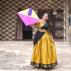 Himaja Instagram - .🪁 Just like the kites in the sky, may your dreams soar high this Makar Sankranti! Happy Makar Sankranti Friends❤️🫂 #SankrantiFestival #sankranthi #kite
This Beautiful Outfit By @mickeyfashions6