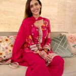 Hrishitaa Bhatt Instagram - Festive vibes with my special ones 💗 . . . • • • Outfit @shivaliahmedabad PR @sonyashaikh Managed by @moushumibanerji #hrishitaabhatt #bollywoodactress #mumbaiinfluencer #mumbaiinstagrammers #mumbaidaily #mumbaigram #mumbaifashion  #bollywoodfashion #bollywoodstyle #indianactress #glitz #glamourous #indianfestival #diwali #happydiwali #festivelooks