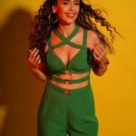 Hrishitaa Bhatt Instagram - A touch of green to brighten up the day 💚 . . . . . . . #hrishitaabhatt #bollywoodactress #mumbaiinfluencer #mumbaiinstagrammers #mumbaidaily #mumbaigram #mumbaifashion  #bollywoodfashion #bollywoodstyle #indianactress #outfitinspiration #lookoftheday #outfitoftheday #ootd