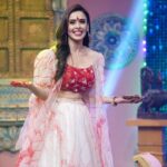 Hrishitaa Bhatt Instagram - बुरा ना मानो होली है! #happyholi . . . . Styled by - @stylebyriyajain Assisted by- @moreprachi__ Outfit- @krupa_jain Jewellery - @jaiminisjewelleryofficial × @braanding_b MUA- @manish_kerekar Hair by - @bollywoodhairartist Clicked by - @anirudh_ramteke @abhi_nair1997 Managed by - @moushumibanerji . . . #hrishitaabhatt #bollywoodactress #mumbaiinfluencer #mumbaiinstagrammers #mumbaidaily #mumbaigram #mumbaifashion  #bollywoodfashion #bollywoodstyle #indianactress #outfitinspiration #lookoftheday #outfitoftheday #ootd #holi