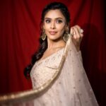 Hrishitaa Bhatt Instagram - A dash of sparkle ✨️ . . . . Styled by - @stylebyriyajn Assisted by- @_mansikadam13 Outfit- @shivaliahmedabad Outfit PR- @sonyashaikh Earrings - @miranabymegha × @affiliates_pr MUA- @manish_kerekar Hair by - @bollywoodhairartist Clicked by - @anirudh_ramteke @abhi_nair1997 Managed by - @moushumibanerji . . . #hrishitaabhatt #bollywoodactress #mumbaiinfluencer #mumbaiinstagrammers #mumbaidaily #mumbaigram #mumbaifashion  #bollywoodfashion #bollywoodstyle #indianactress #outfitinspiration #lookoftheday #outfitoftheday #ootd