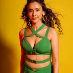 Hrishitaa Bhatt Instagram - A touch of green to brighten up the day 💚 . . . . . . . #hrishitaabhatt #bollywoodactress #mumbaiinfluencer #mumbaiinstagrammers #mumbaidaily #mumbaigram #mumbaifashion  #bollywoodfashion #bollywoodstyle #indianactress #outfitinspiration #lookoftheday #outfitoftheday #ootd