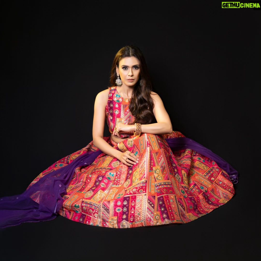 Hrishitaa Bhatt Instagram - May the brightness of Diwali fill your life, heart and soul with positivity and eternal joy…. Wishing you another beautiful year ahead. ✨️ . . . Styled by - @stylebyriyajn Assisted by- @moreprachi__ Outfit - @rajkumari_by_richahaware Earrings - @shillpapuriidesignerjewellery Kada- @Shoppaksha MUA- @manish_kerekar Hair by - @bollywoodhairartist Clicked by - @anirudh_ramteke @abhi_nair1997 Managed by - @moushumibanerji . . . . . . #hrishitaabhatt #bollywoodactress #mumbaiinfluencer #mumbaiinstagrammers #mumbaidaily #mumbaigram #mumbaifashion #bollywoodfashion #bollywoodstyle #indianactress #glitz #glamourous #indianfestival #diwali #happydiwali #festivelooks