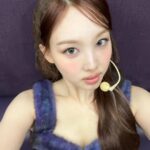 Im Na-yeon Instagram - 넘 늦었지만 뒤죽박죽 원스파크 셀카 ʚ🐰ɞ
