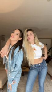 India Martínez Instagram - Queremos ver vuestros vídeos 🫧🫧🫧 @lelepons