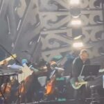 India Martínez Instagram - Qué emocionante ver tu carita mi querida @laurapausini en este homenaje tan merecido, maestra, te quiero, te admiro. Gracias @alejandrosanz no puedo estar más feliz de ser parte de esta bonita sorpresa y llenarme el alma de buena música y tanto cariño. Y a mi @npastorioficial @_maluoficial_ @anamenaoficial @vanesamartin_ ya no puedo quererlas y admirarlas más. Vamos a por otra noche de @latingrammys ✨