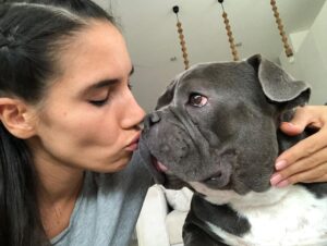 India Martínez Instagram - Solo quien ama a los animales y ha tenido mascota sabe lo que se les quiere y echa de menos cuando se van. Justo Un mes sin mi Buddha. 🙏🏽
