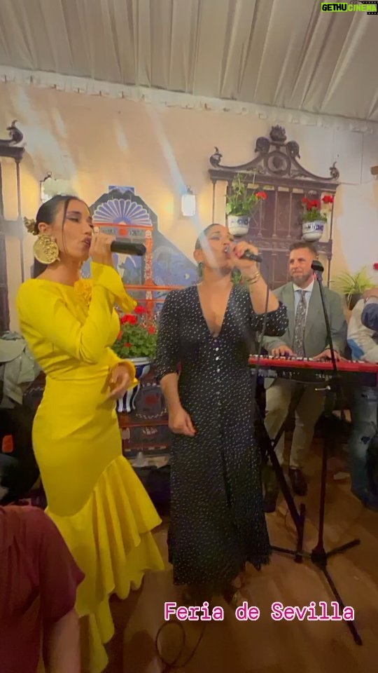 India MartĆnez Instagram - Feria de Sevilla con mi goldaš„° Sevilla, Andalucia, EspaƱa