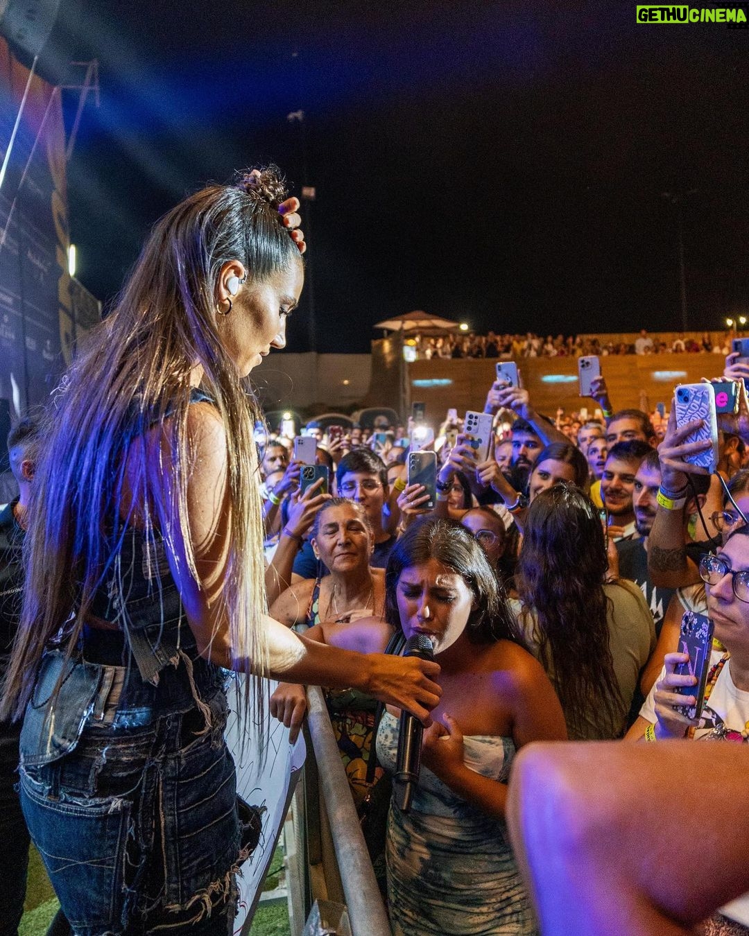 India Martínez Instagram - GRACIAS SAN FERNANDOOOO!!! Fue un sueño o pasó de verdad??? aún con la emoción en el cuerpo. 🙌🏽🙌🏽🙌🏽🙈🙈