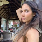 India Martínez Instagram - No suelo compartir fotos de mi casa pero hoy es una ocasión especial. Esta noche mi casa es la vuestra. 😘😘 @mi_casa_es_la_tuya a las 22:00h Decoración: @rociomorenointeriorismo