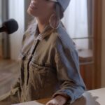 India Martínez Instagram – Si escuchas esta canción ya sabes que hablo de ti… 🧢 🤍🎧ANTIQUE en acústico ya es vuestra!! Disfrutadla!!