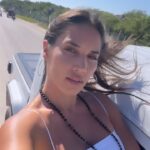 India Martínez Instagram - Estando contigo desaparece todo lo prohibido 🚫 🌊
