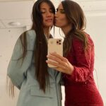 India Martínez Instagram - Hoy cumple mi hermana pequeña @laura_martinezfz para mi sigue siendo la peque. 🎂🎊 Muchas felicidades mi niña!!! Te admiro tanto!!! A por otro añito más!! Pero ve despacito jejeje Te quiero!!