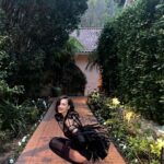 Irina Shayk Instagram - Why don’t u 🖤me …