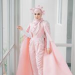 Irish Bella Instagram - Jujur milih souvenir itu susah dan galaunya minta ampun 🥲 karena aku mau memberi souvenir yg isinya bisa dipakai dan tamu seneng. Akhirnya @anaria_souvenir bisa memenuhi ekspektasi aku bahkan melebihi ekspektasi. Souvenirnya bener bener cantik dan semuanya bisa digunakan untuk kebutuhan tamu undangan sehari-hari 🫶🏻