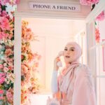 Irish Bella Instagram - Belum bisa move on dari acara Grand Launching Wonderish, seribu terima kasih untuk semua sudah bantu & support 🥹🤗 EO & Decorator : @redberryincreate Event Planner : @redberryincreate @erniaredberry @deoriyantoo Makeup: @erniaredberry Dress : @dhouseofluxury Suit : @dikhasigitfashion . @dikha_sigit Headpiece : @monliesmade Venue : @shelavie.grandballroom , @la.glasshouse @sheilalesmana Entertainment & Show Management : @deoriyantoo @deoentertainmentindonesia Live streaming : @Praya.visual Lighting: @juns_lighting Photography : @sudutputih.mo @fahri_frpotret Videographer : @aaproductions.id Florist & set decoration table : @memulaicerita Usher: @beauty_usher Doorprize Decoration : @seserahan_by_rosearbor Invitation Website : @kondangankuy.online Photobooth : @mono.photobooth Playground: @emily_toysrental Painting : @facepainting_jakarta Digital registration: @bukutamudigital_kurvasoft Dance Show : @fdcrew Guest book audio: @phoneafriend.co Hampers : @anaria_souvenir Hampers Bag : @jimshoneyoffc Hampers Cookies : @jnccookies Hampers : @lovessemprong_official Hampers Scarf : @erlyssa.id FnB: Bakso : @Bakso Iyish Mochi : @pipikupenuh Bbq : @unlockedbbq Chocolate : @chocolatefountain88 Ice cream : @paletaswey Stall Minuman : @teguk.indonesia Popcorn : @jollytimeindonesia Nasi Box : @sarasa.id Nasi Bento : @ikibento Stall : @vittoriaweddingservices Brownies : @mbun.id Cookies : @doublejokitchen
