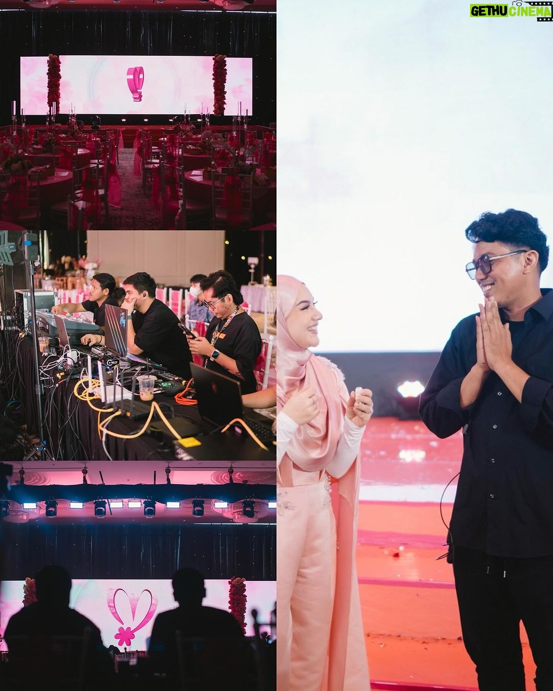 Irish Bella Instagram - Belum bisa move on dari acara Grand Launching Wonderish, seribu terima kasih untuk semua sudah bantu & support 🥹🤗 EO & Decorator : @redberryincreate Event Planner : @redberryincreate @erniaredberry @deoriyantoo Makeup: @erniaredberry Dress : @dhouseofluxury Suit : @dikhasigitfashion . @dikha_sigit Headpiece : @monliesmade Venue : @shelavie.grandballroom , @la.glasshouse @sheilalesmana Entertainment & Show Management : @deoriyantoo @deoentertainmentindonesia Live streaming : @Praya.visual Lighting: @juns_lighting Photography : @sudutputih.mo @fahri_frpotret Videographer : @aaproductions.id Florist & set decoration table : @memulaicerita Usher: @beauty_usher Doorprize Decoration : @seserahan_by_rosearbor Invitation Website : @kondangankuy.online Photobooth : @mono.photobooth Playground: @emily_toysrental Painting : @facepainting_jakarta Digital registration: @bukutamudigital_kurvasoft Dance Show : @fdcrew Guest book audio: @phoneafriend.co Hampers : @anaria_souvenir Hampers Bag : @jimshoneyoffc Hampers Cookies : @jnccookies Hampers : @lovessemprong_official Hampers Scarf : @erlyssa.id FnB: Bakso : @Bakso Iyish Mochi : @pipikupenuh Bbq : @unlockedbbq Chocolate : @chocolatefountain88 Ice cream : @paletaswey Stall Minuman : @teguk.indonesia Popcorn : @jollytimeindonesia Nasi Box : @sarasa.id Nasi Bento : @ikibento Stall : @vittoriaweddingservices Brownies : @mbun.id Cookies : @doublejokitchen