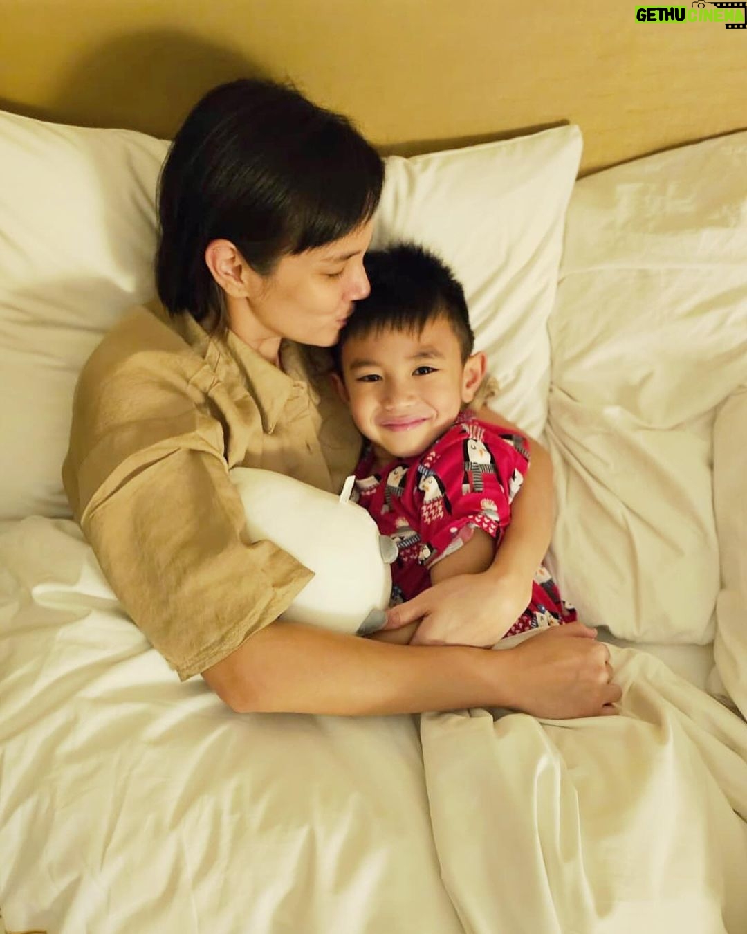 Isabel Oli Instagram - Today is this boy’s 5th birthday🎂 This young man is really giving, he puts his siblings’ needs ahead of his own, making sure they are always okay and protected. My @freedomprats , I thank God for you everyday. May God shower you with love and the best things in life, I pray that He will always shower your with His wisdom, joy, and good health! I love you my only boy 🩵 Fairmont Hotel, Makati
