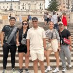 Isabel Oli Instagram - Ano kaya yung pinagusapan natin dito???! 🤣 #TeamTermini #TravelWithThePratties #Rome Rome, Italy