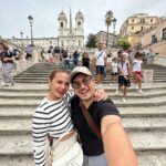 Isabel Oli Instagram - Rome is always a good idea😘 📍La Scalinata di Trinita dei Monti / Spanish Steps #Rome #TravelWithThePratties #SpanishSteps