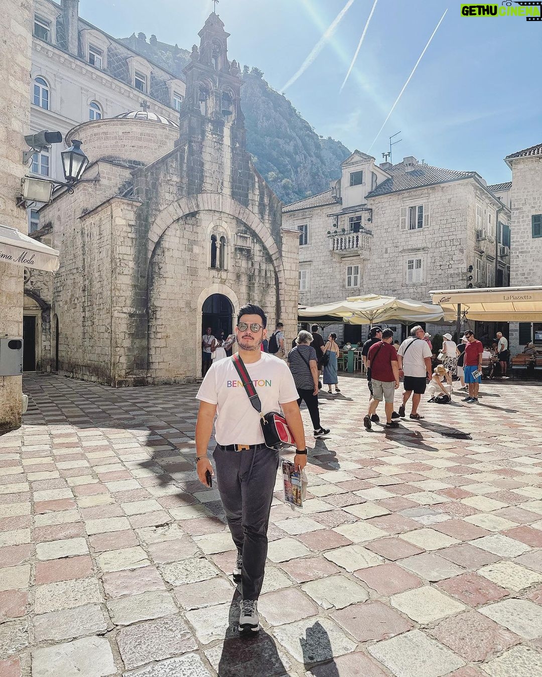 Isabel Oli Instagram - Kotor Old City Walls 🏰 A historic site enclosed by the city walls and has an incredible variety of churches. Also, you can dine and unwind at restaurants and cafes that offer a genuine Montenegro experience🤩 #TravelWithThePratties #Kotor #Montenegro Kotor, Montenegro