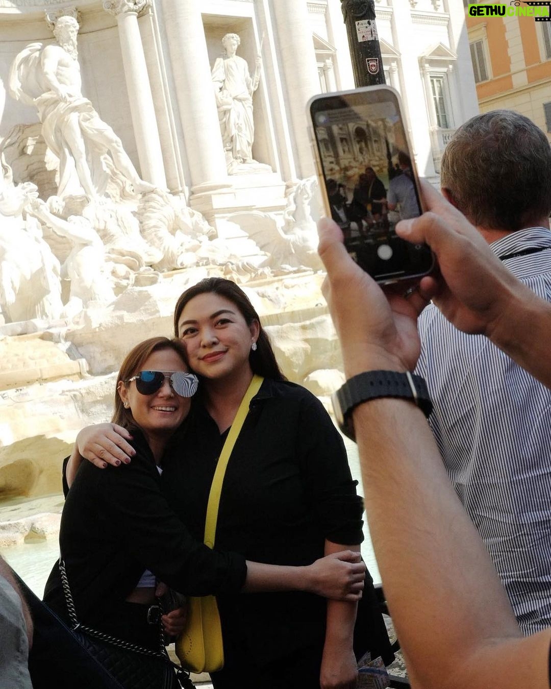 Isabel Oli Instagram - A crazy idea turned into a reality ✈️ I feel incredibly blessed to be spending this time with my Cuffy and our dearest friends, whom we already think of as family🤍 #TravelWithThePratties #Rome Rome, Italy