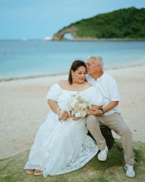 Isabel Oli Instagram - It was really unforgettable to see my in-laws' surprise vow renewal and 40th wedding anniversary🤩 Sharing a handful of images from a day that will always hold special meaning for us🤍

Venue: @savoyboracay 
Photo: @niceprintphoto Local Boracay Team
Coordination: @ronaldsoncioevents
Florist: @das_creations_byswirly
Hair and makeup: @metroglam_studio_boracay