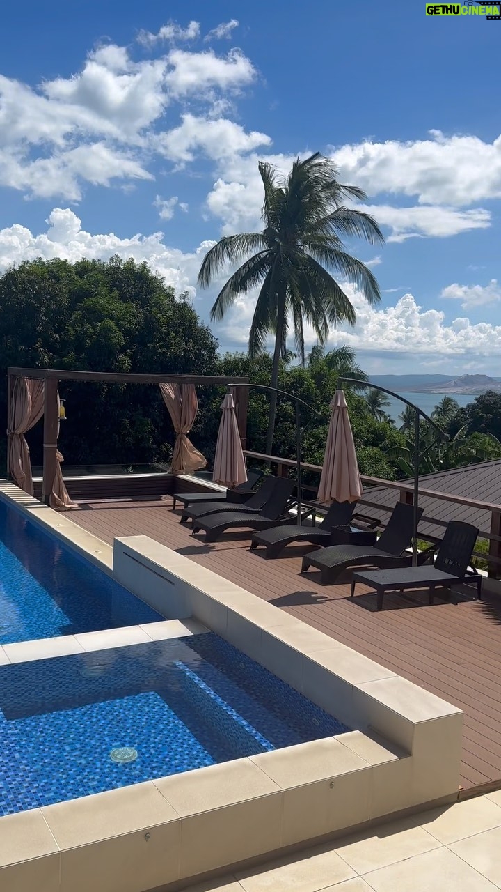 Isabel Oli Instagram - My favorite spot! Stunning scenery (Taal volcano is perfectly visible here), as well as blue skies and fresh air. There is nothing more I could possibly ask for🤍 Hello weekend⛅️ @nayomiresort Nayomi Sanctuary Resort