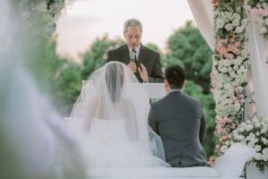 Isabel Oli Instagram - 8 years ago… 🤵‍♂️👰‍♀️💍 

#DynamiteWedding #WeAreThePratties 
#5.16.2015 

📷 @saltandbleachit 
Venue: @nayomiresort
