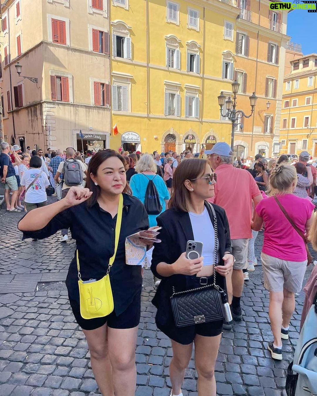 Isabel Oli Instagram - A crazy idea turned into a reality ✈️ I feel incredibly blessed to be spending this time with my Cuffy and our dearest friends, whom we already think of as family🤍 #TravelWithThePratties #Rome Rome, Italy
