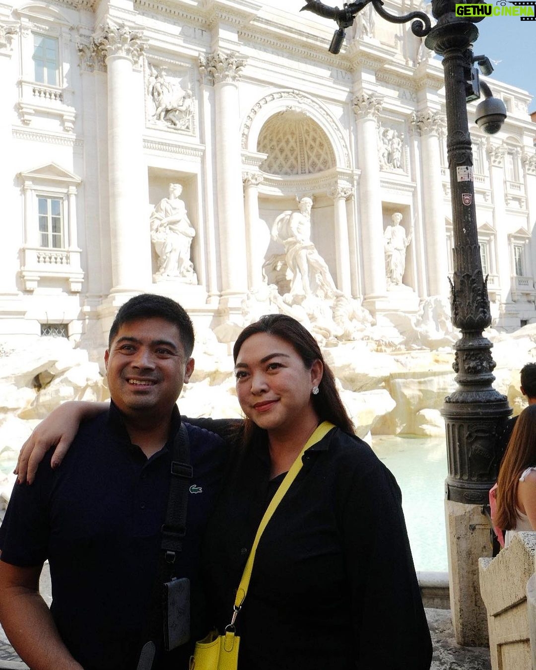 Isabel Oli Instagram - A crazy idea turned into a reality ✈️ I feel incredibly blessed to be spending this time with my Cuffy and our dearest friends, whom we already think of as family🤍 #TravelWithThePratties #Rome Rome, Italy