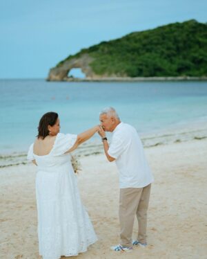 Isabel Oli Instagram - It was really unforgettable to see my in-laws' surprise vow renewal and 40th wedding anniversary🤩 Sharing a handful of images from a day that will always hold special meaning for us🤍

Venue: @savoyboracay 
Photo: @niceprintphoto Local Boracay Team
Coordination: @ronaldsoncioevents
Florist: @das_creations_byswirly
Hair and makeup: @metroglam_studio_boracay