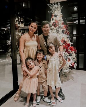 Isabel Oli Instagram - 