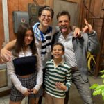 Isabella Tena Instagram - El tío Kenzo y sus sobrinos Gala, Bosco y Eder ❤️ #nicola #nicolaporcella #kenzo #elamornotienereceta #producciónosorio #televisa #televisaespectáculos #actor #instadaily Televisa San Ángel