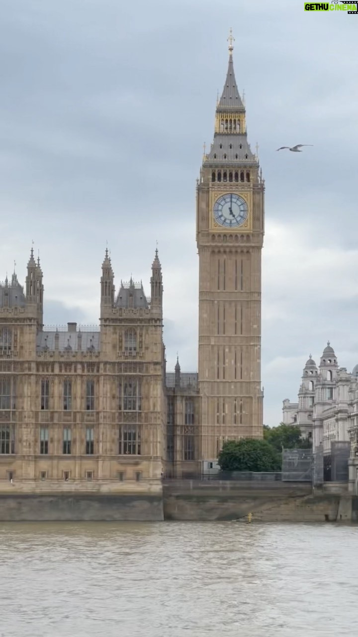 Isabella Tena Instagram - Best trip everrr!! Pude conocer y convivir con personas increíbles de otros países como Italia, España amigos de mi país!! Además conocí lugares como Londres, el Big Ben y el London Eye, para terminar con París, la Torre Eiffel, el museo de Louvre etc… No sólo estuvo increíble, sino que me di cuenta de que al viajar cambias tu perspectiva de la vida, cambias tu manera de pensar, de actuar, de sentir… se que a muchos de ustedes les encantaría vivir esta experiencia por el mundo con @kasetravel les dejo el perfil para que lo vean. Los amo ! ❤️🩹🇬🇧 - - #kasetravel #intercambios #experienciakasetravel #inglaterra🇬🇧 🎡 #travel #londres #paris #visitlondon #visitparis Traveling
