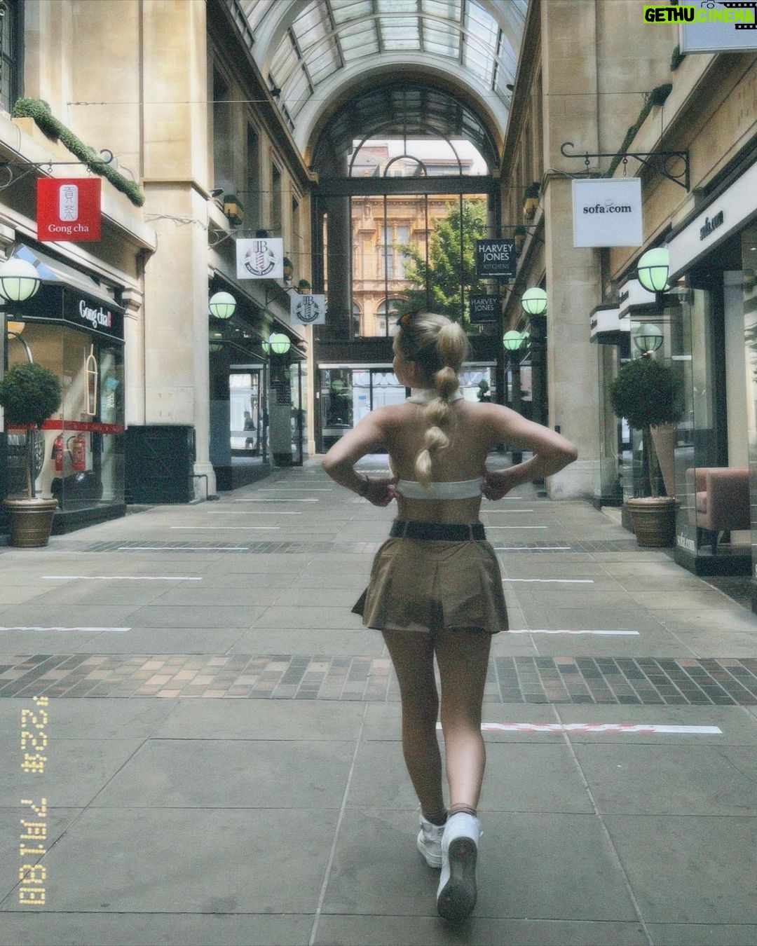 Isabella Tena Instagram - I stay close, hold steady.. Nottingham, United Kingdom