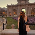 Isidora Vives Instagram - lo bien que me hiciste Madrid, nos vemos pronto para seguir contando historias🎥🎬🥰 grabar, estudiar, vivir sola, crecer, aprender, gozar, amar, conocer gente hermosa, recuerdos que se quedarán por siempre. Madrid, Spain