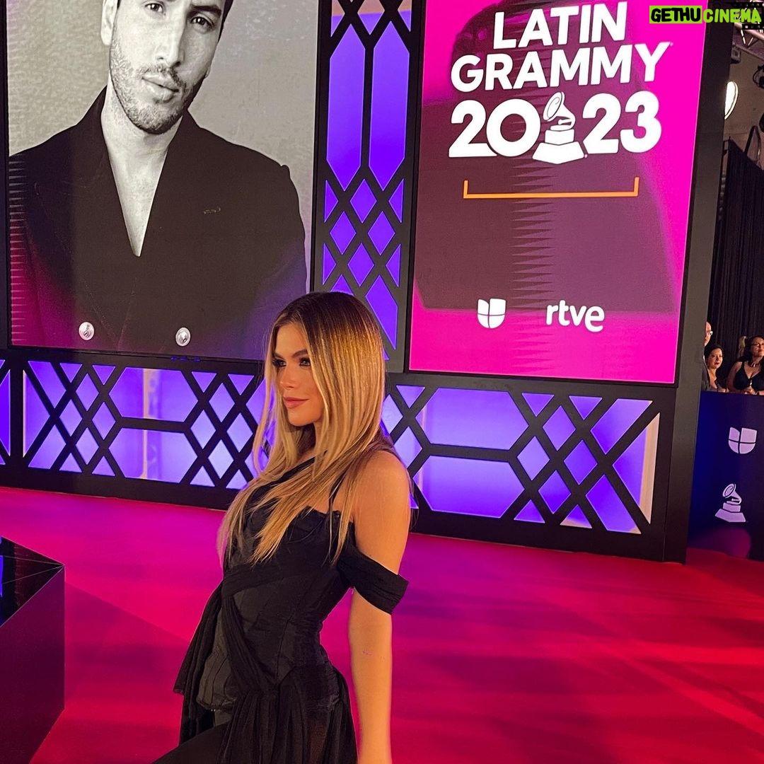 Isidora Vives Instagram - GRAMMYS🪐 Un sueño más cumplido, cuanto talento por todas partes✨💃🏼 @latingrammys Latin Grammy, Sevilla