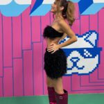 Isidora Vives Instagram - MIAW🕷️ hair & makeup: @labellehairsaloon Look negro @mariandreegaitan Botas @griselda_sanchezj Aretes: @iconique.jewels