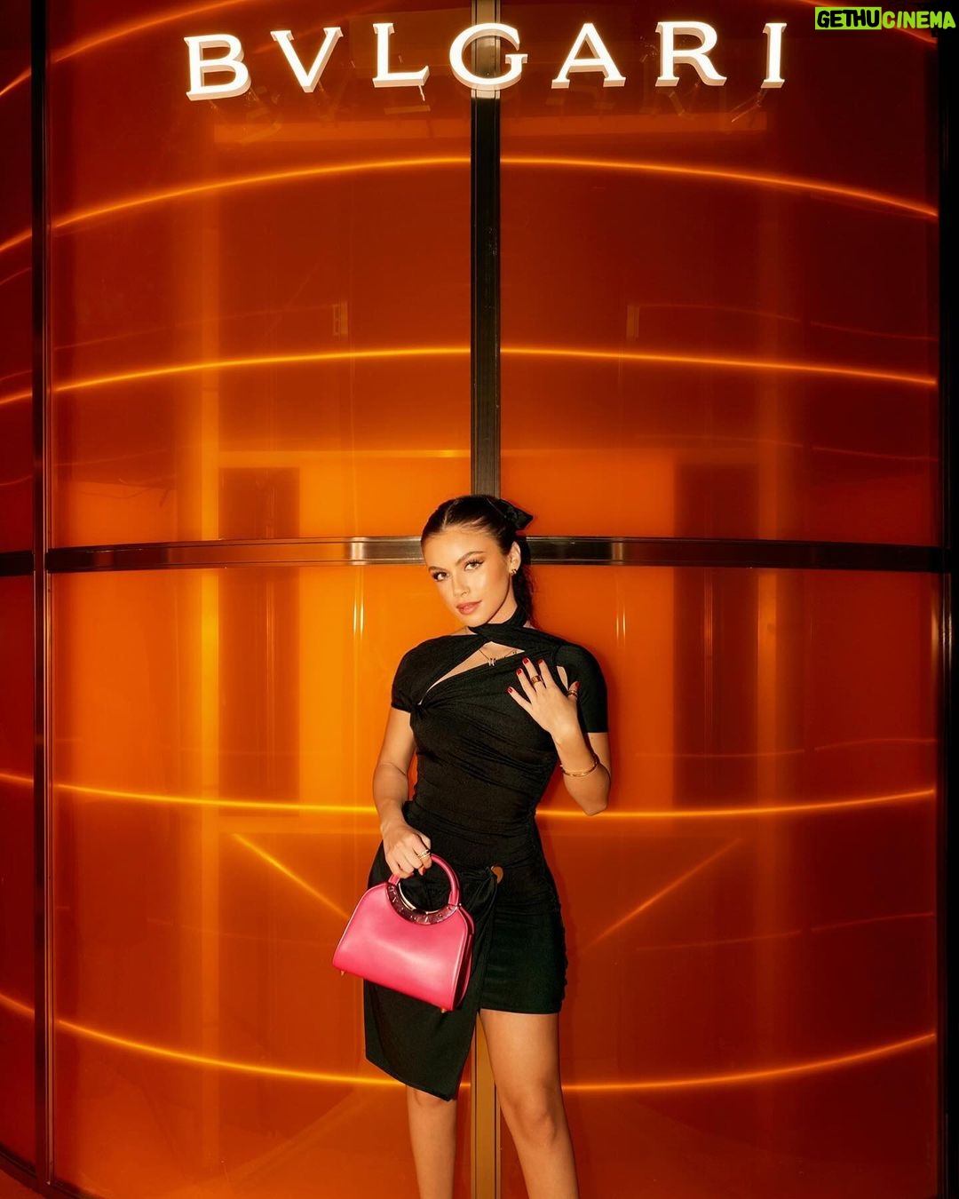 Isidora Vives Instagram - Bulgari Studio in Seoul, South Koreađź–¤ @bulgari gracias familia! Fue una experiencia inolvidable. #BulgariStudio #publicidad Seoul, Korea