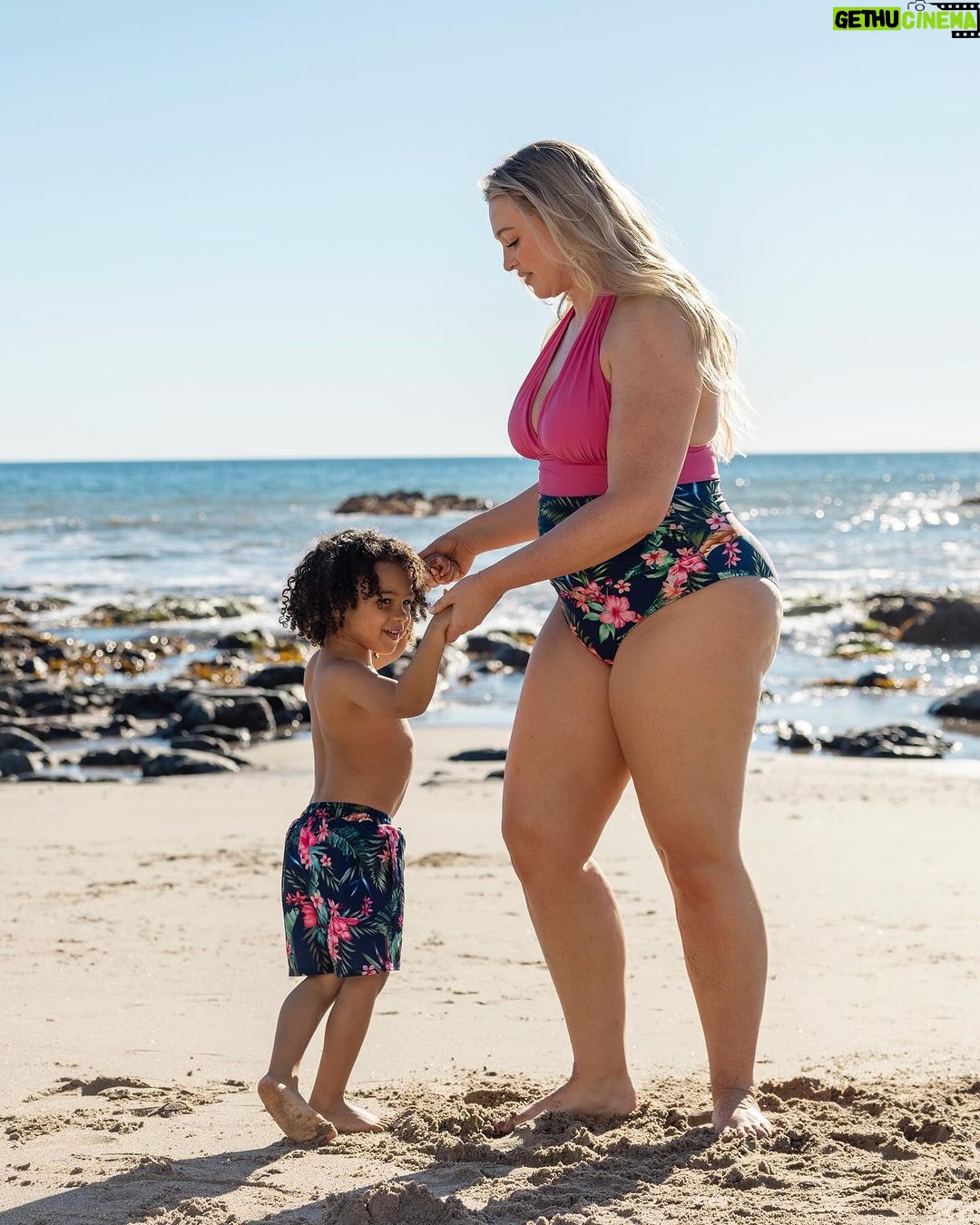 Iskra Lawrence Instagram - Happy Mother’s Day to all my UK mamas (when do you celebrated Mother’s Day and which country are you from?💕 I’ll cherish this unretouched @cupshe campaign and the fact I got to have pieces for my son and hubby that I can’t wait to all wear and match on our next soon vacay😍 there’s up to 40% right now off @cupshe and each piece in my collection is already affordable (under $45) and if you use use my code ISKRAGIFT you get an extra 20% off site wide (even on top of sale) plus yo get my limited edition silk scarf -link to shop in my bio 👌
. .
#swimwear #midsizemodel #midsizeswim #cupshe #resortwear #beachoutfit #beach #summer #springfashion #momstyle #springbreak #springstyle #midsizestyle #midsizefashion Los Angeles, California