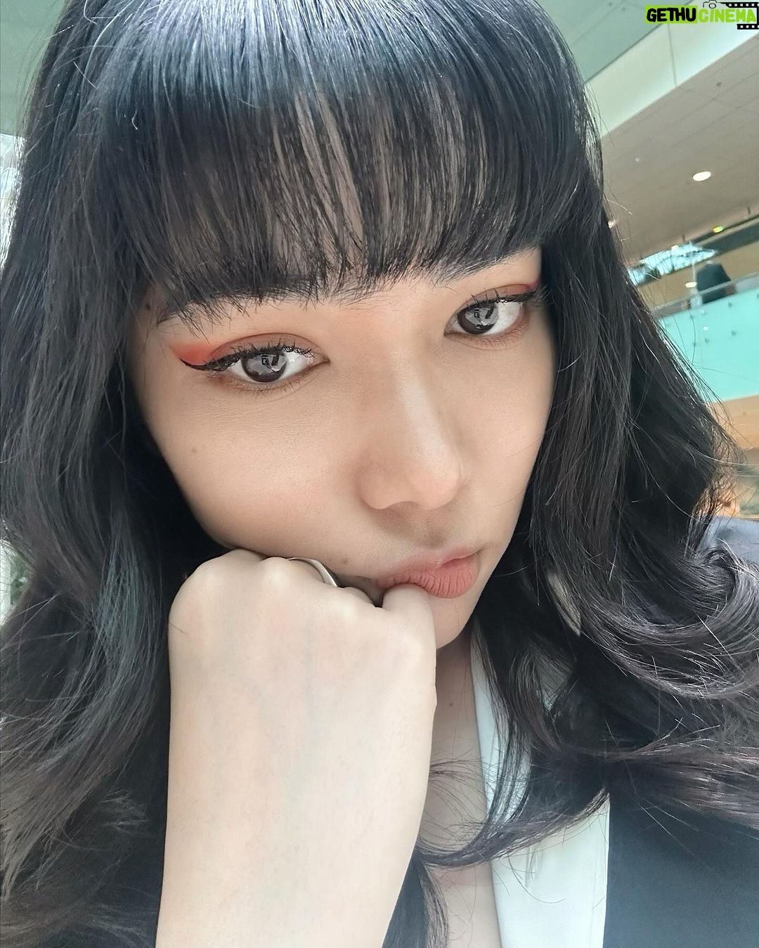 Isyana Sarasvati Instagram - 👧🏻✨ Singapore