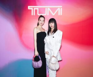 Isyana Sarasvati Instagram - Lovely meeting you! @m_kayoung 🤍 

 #TUMI #TUMIIndonesia #TUMIAsra