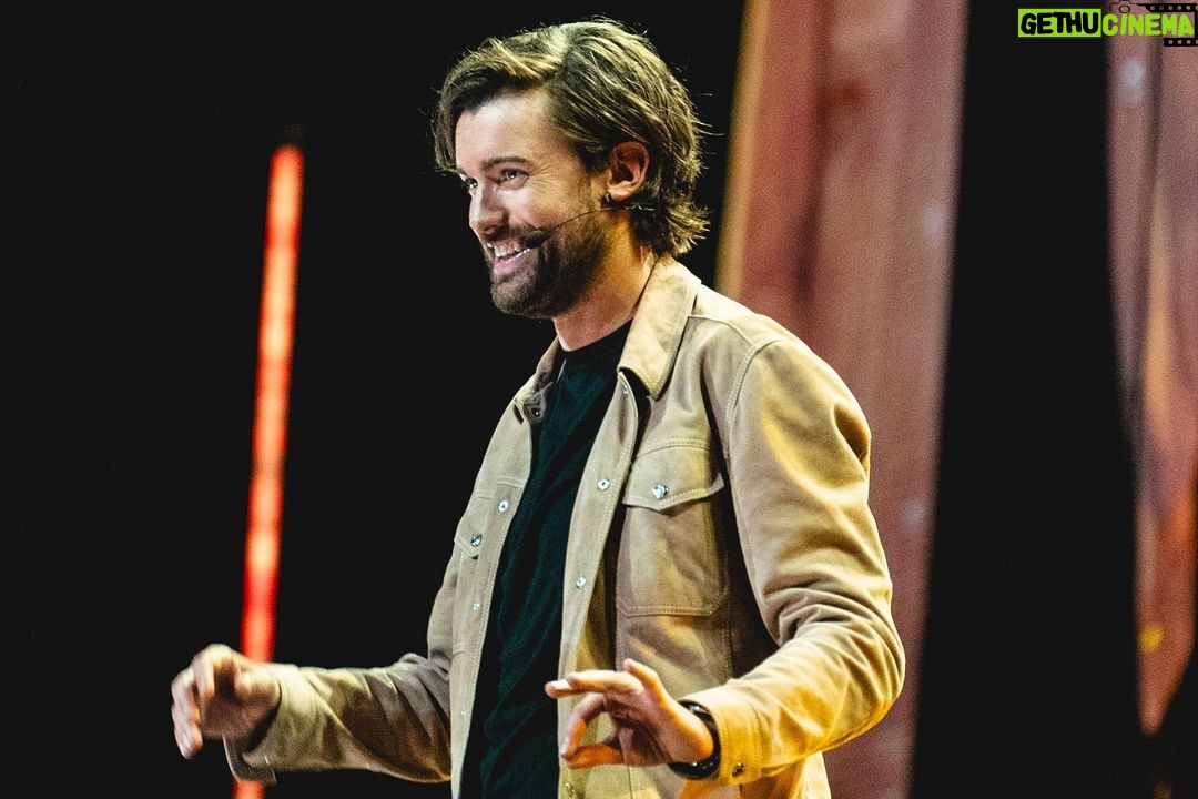 Jack Whitehall Instagram - Wow. Incredible first show. Had the filming crew in, sold out crowd of 17,000 people - although to be fair most of them where guest list as my mother invited every single person she’s ever met (old neighbours, people she was on boot camp with last week, my childhood nanny Miranda and Christopher Biggins) Not going to lie my bottom was flapping a bit before I walked on stage. We go again tonight 👊 (@hilarywhitehall only has 200 guests this evening) The O2