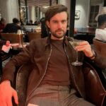 Jack Whitehall Instagram - Thought I looked really cool in this picture until Roxy pointed out I had a male camel toe.