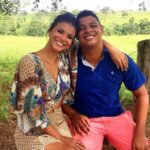 Jakelyne Oliveira Instagram - Aaaaah maninho, como eu te amo, hoje é seu aniverio e eu peço a Deus que siga te abençoando, te protegendo e te guiando. Eu tenho muito orgulho do homem que você é, orgulho do seu coração, da sua bondade e do seu amor. Você com seus quase 2metros de altura, transborda amor da cabeça aos pés, ahahah. Eu te amo muitooooooo, muito mesmo e desejo que esse ano novo seja O ANO da sua vida, de muitas conquistas, bençãos, VITÓRIAS, amor, saúde e paz. Feliz aniversário maninhooooo 🎂🥳♥️ @maxwellolivera