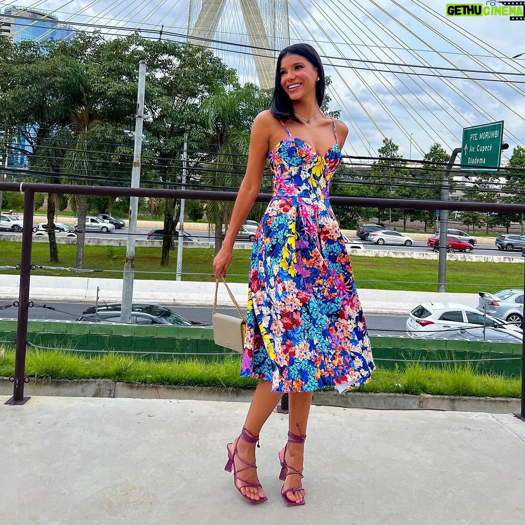 Jakelyne Oliveira Instagram - Hoje conversamos sobre beleza & bem estar no #upfront da @music2mynd. Adorei participar e dividir essa experiência com esse time incrível! 🤍 São Paulo, Brazil
